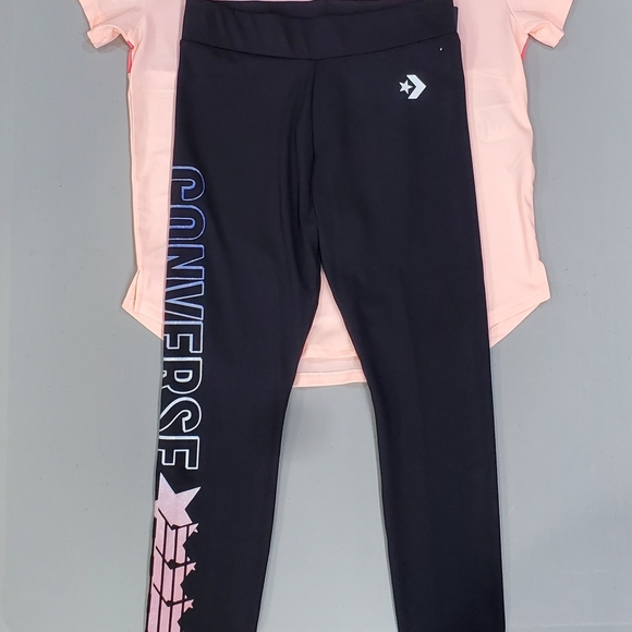 🆕️ Under Armour Tee & Converse Leggings - Picture 2 of 6
